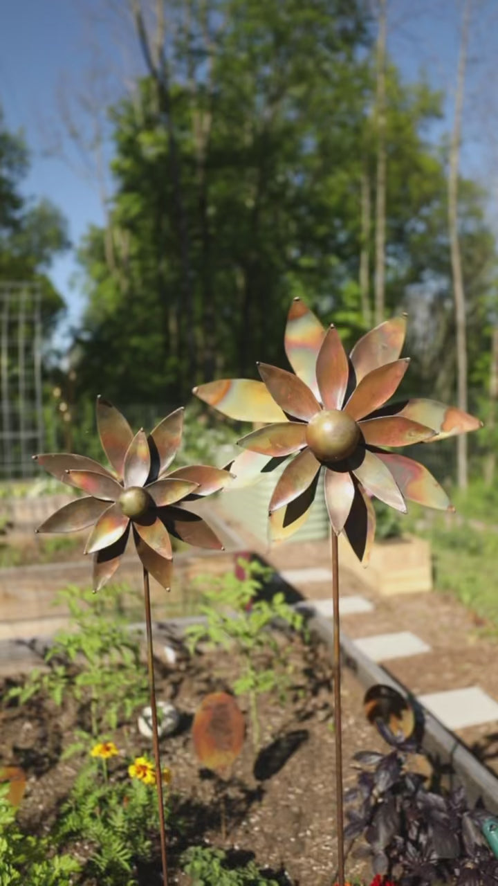 Happy Gardens - Dahlia Flower Wind Spinner
