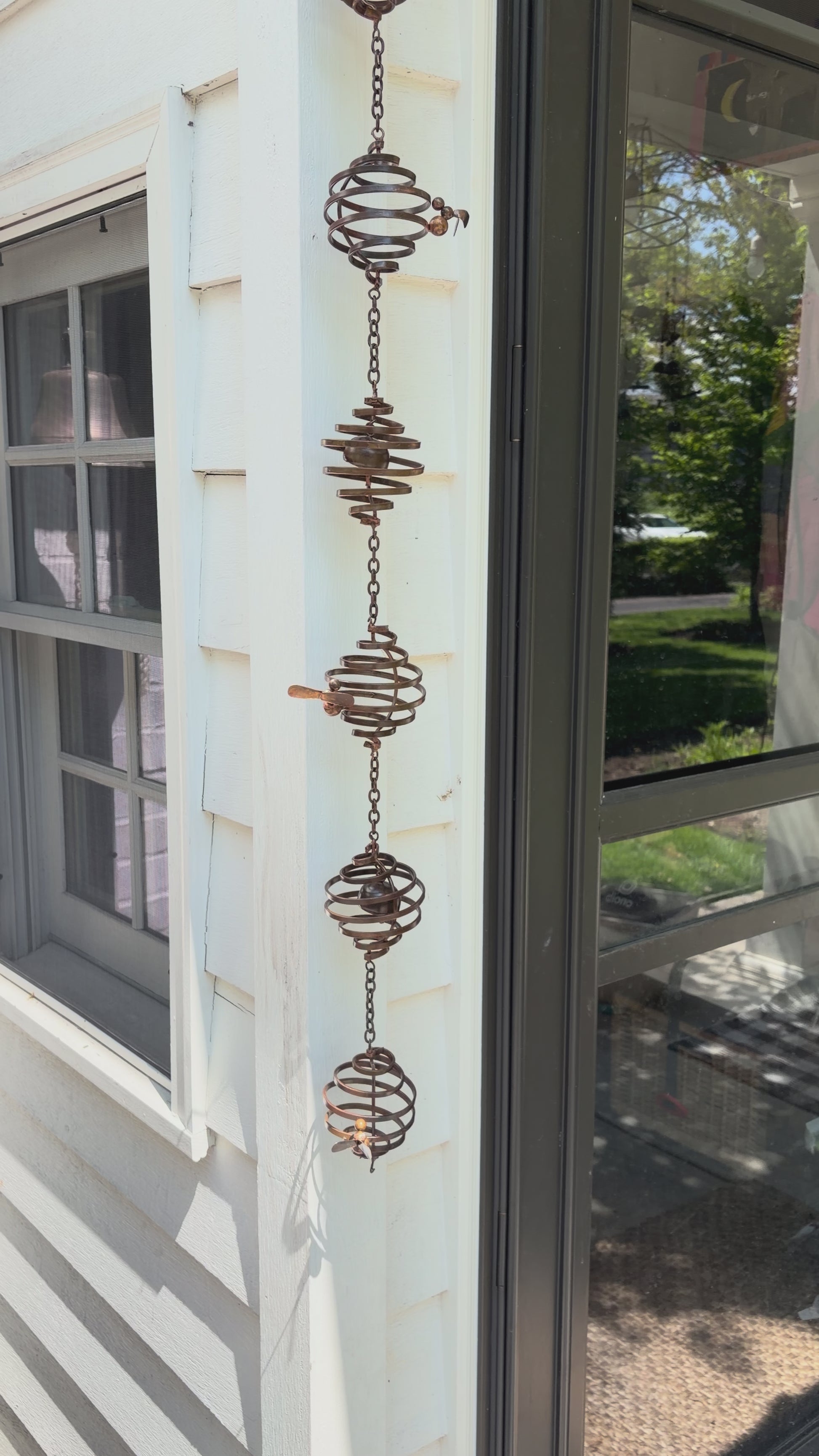 Happy Gardens - Bee Spiral Ornament