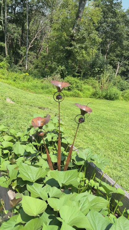 Happy Gardens - Triple Calla Lily Garden Stake