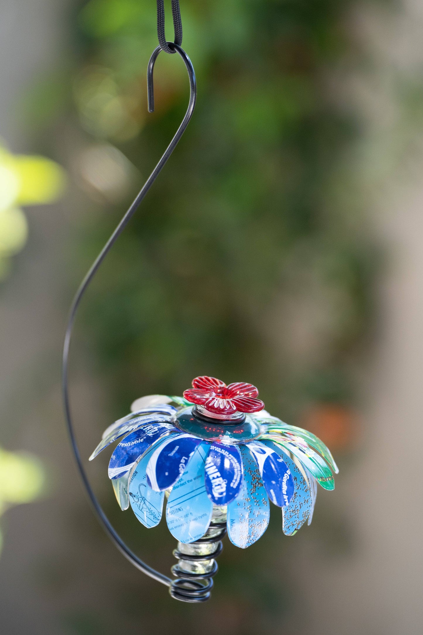 Sugar Shack Hummingbird Feeder w/ Hook - Happy Gardens