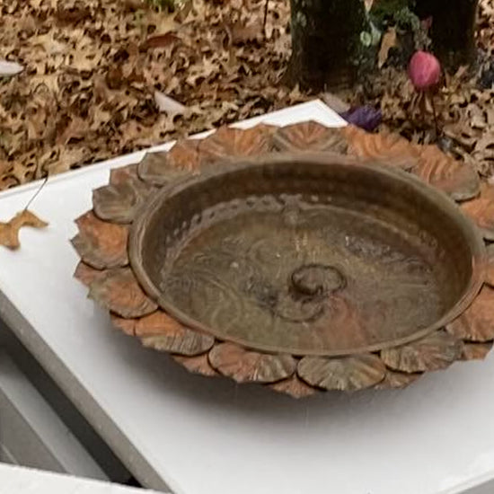 Happy Gardens - Leaf Rain Chain Receptacle