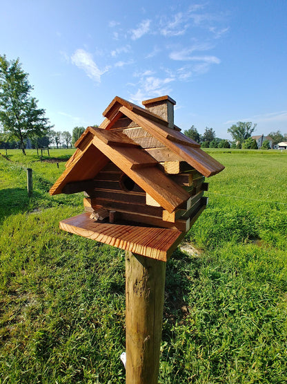 Happy Gardens - Rustic Log Cabin Bird House