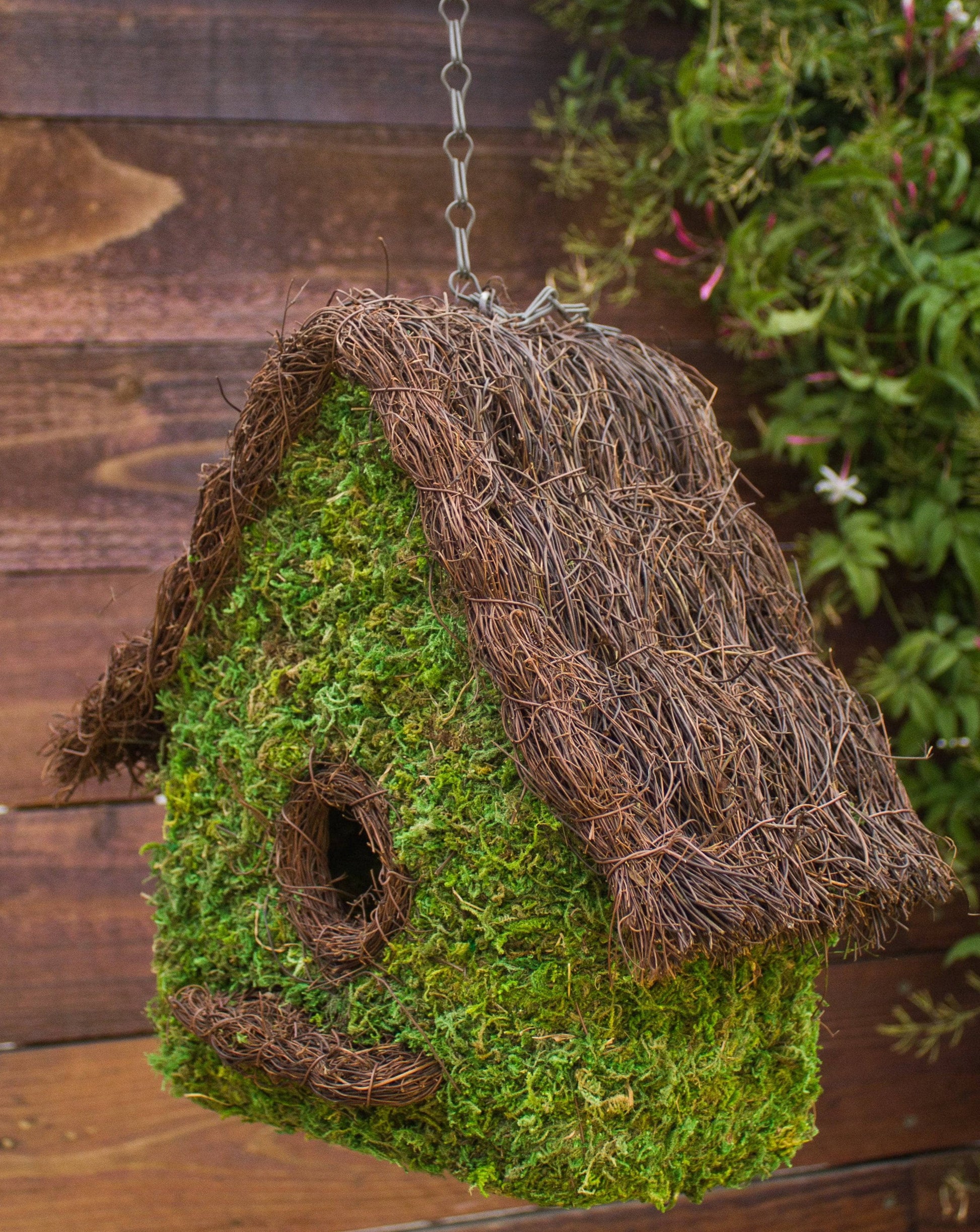 Woven Maison Moss Birdhouse - Happy Gardens