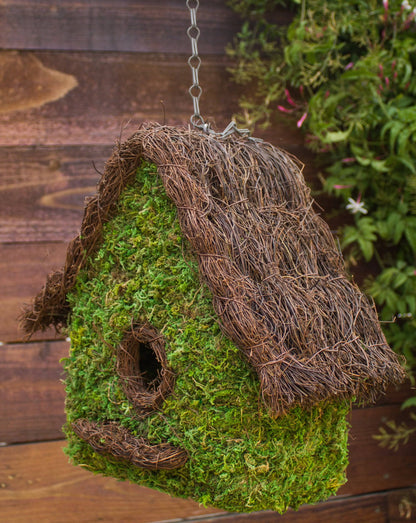 Woven Maison Moss Birdhouse - Happy Gardens