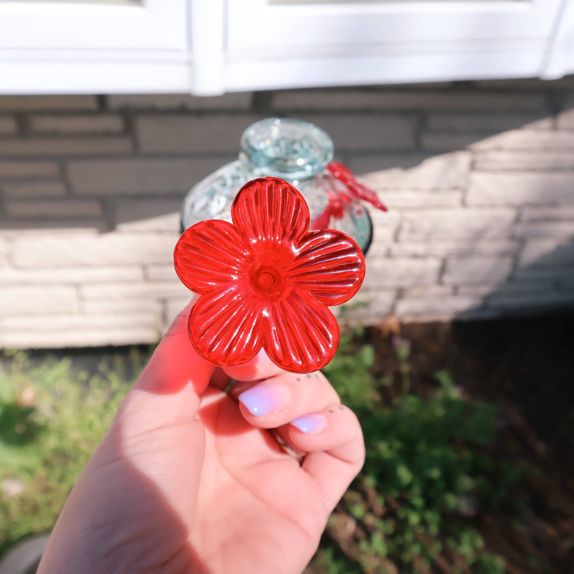 Shatterproof Flower Feeding Tube - Happy Gardens