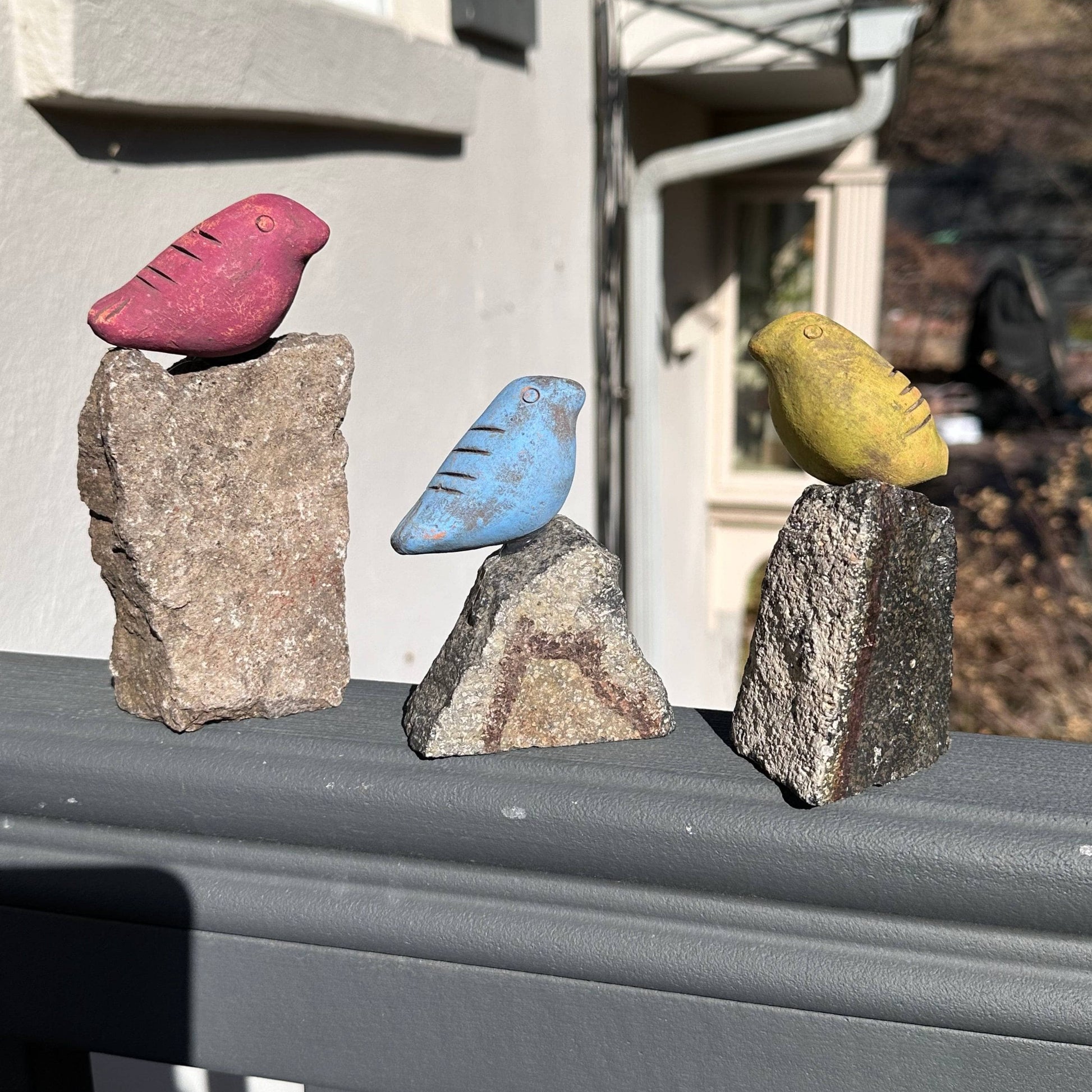 Happy Gardens - Mini Birds on Rocks Stone Statues