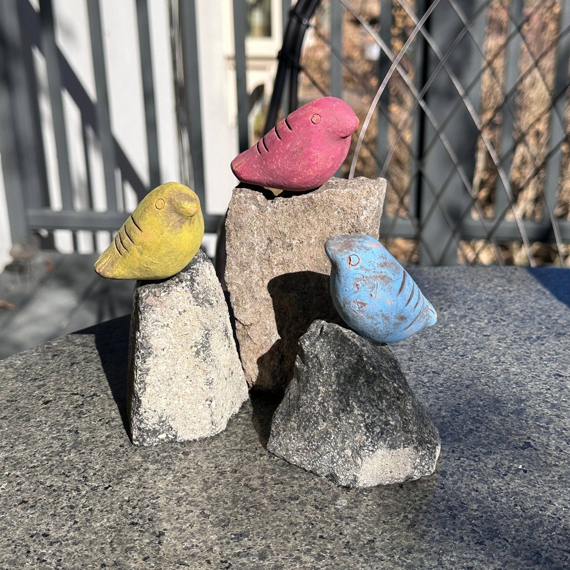 Happy Gardens - Mini Birds on Rocks Stone Statues