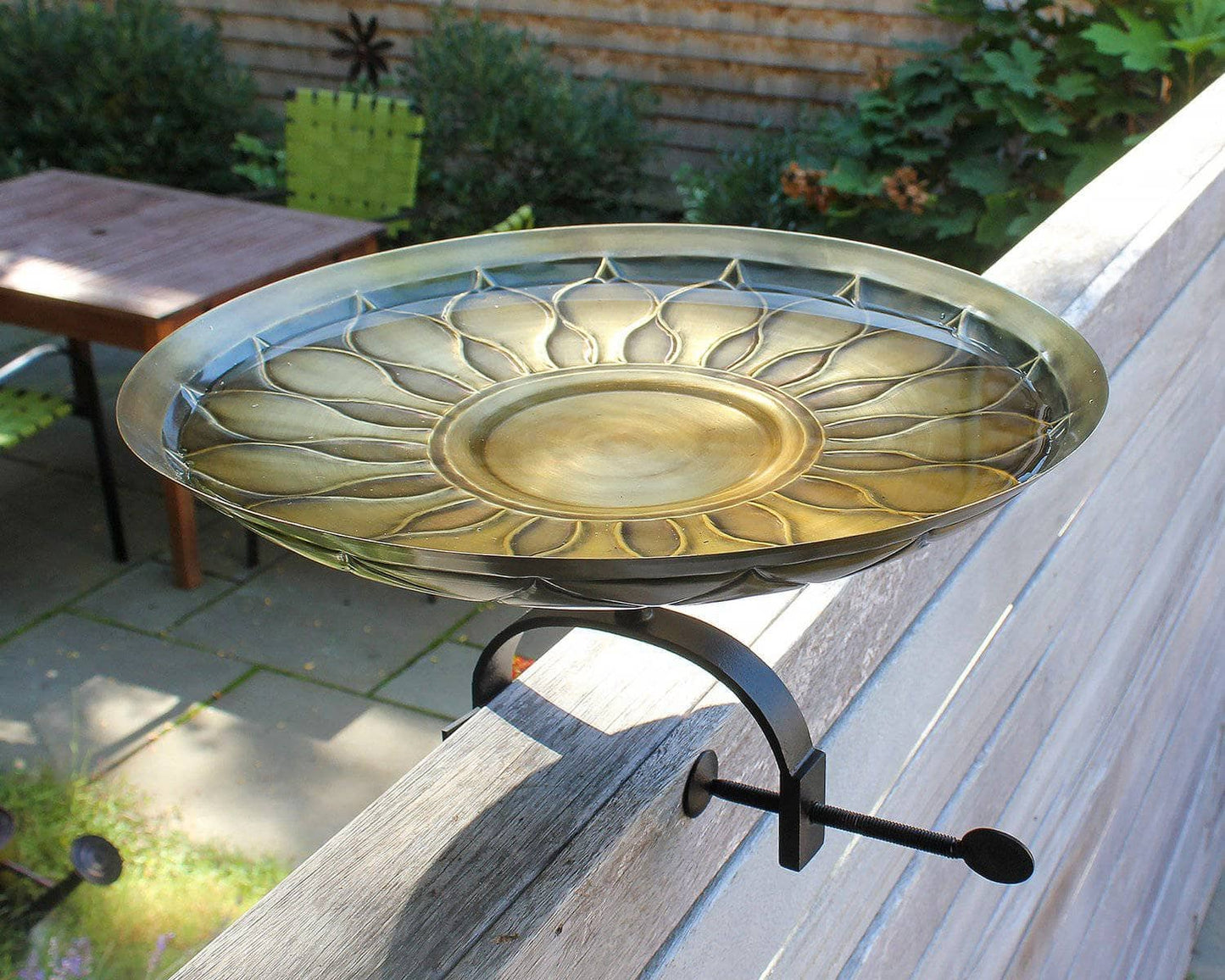 African Daisy Bird Bath with Over Rail Bracket - Happy Gardens