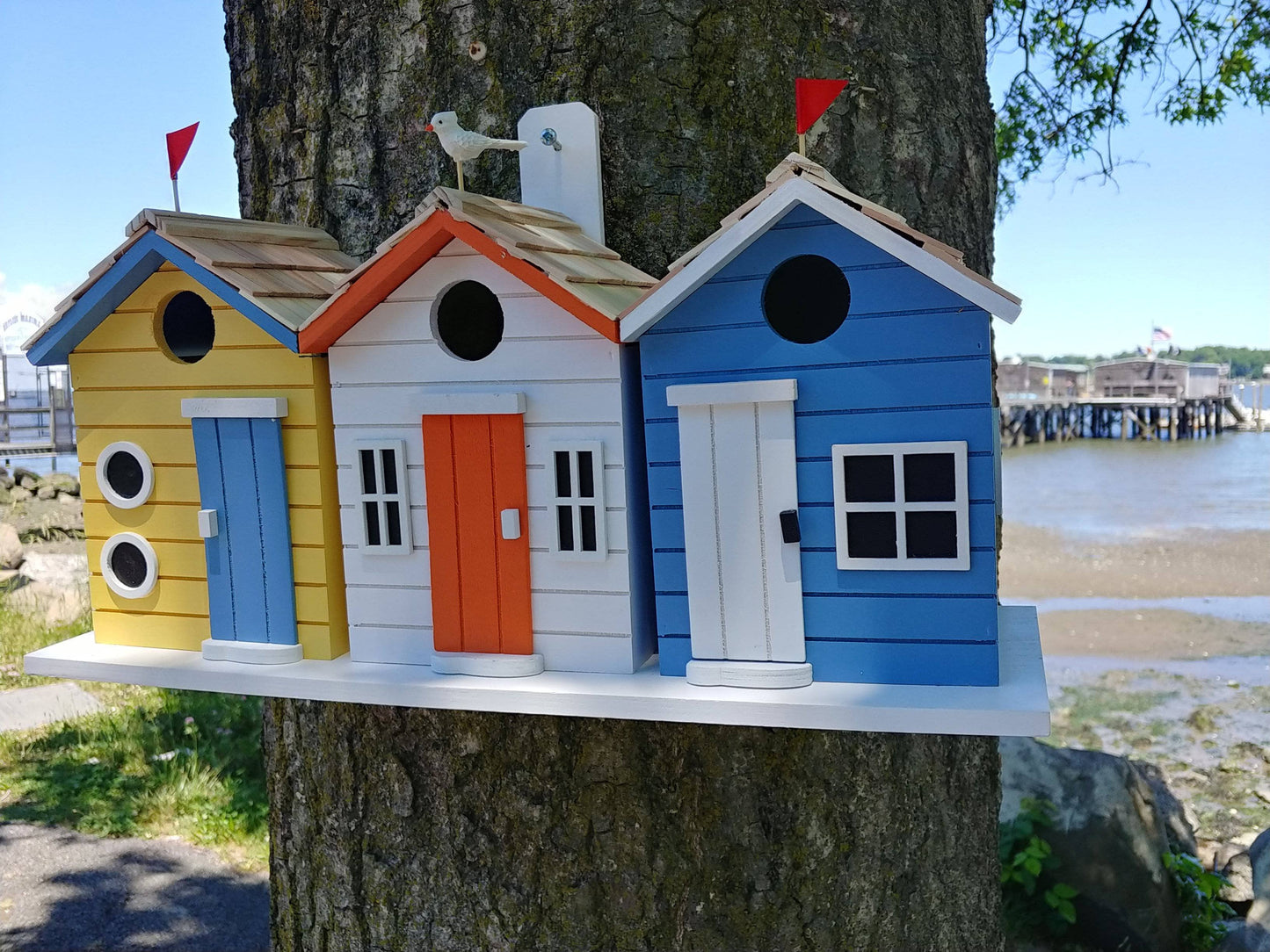 Happy Gardens - Brighton Beach Huts Birdhouse