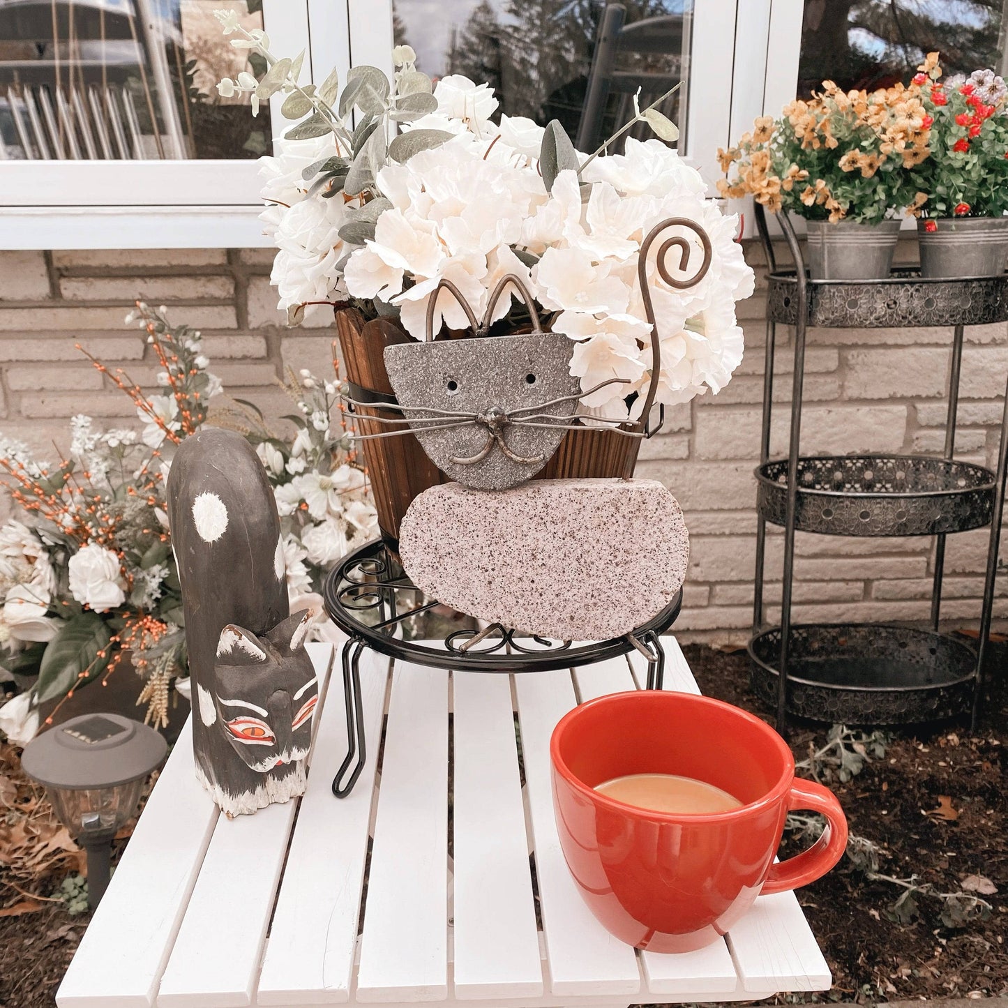 Happy Gardens - Cat River Stone Garden Statue