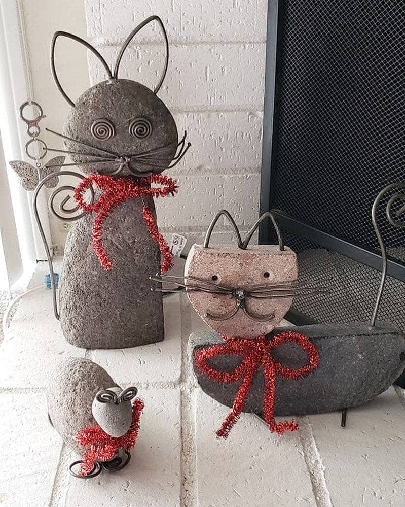 Happy Gardens - Cat River Stone Garden Statue
