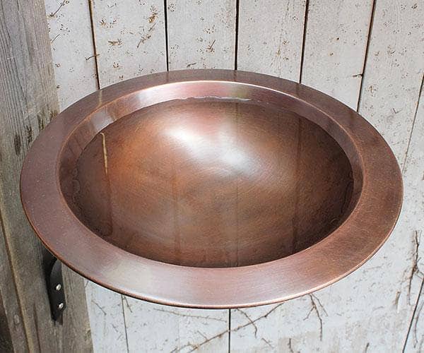 Classic Bird Bath with Wall Bracket - Happy Gardens