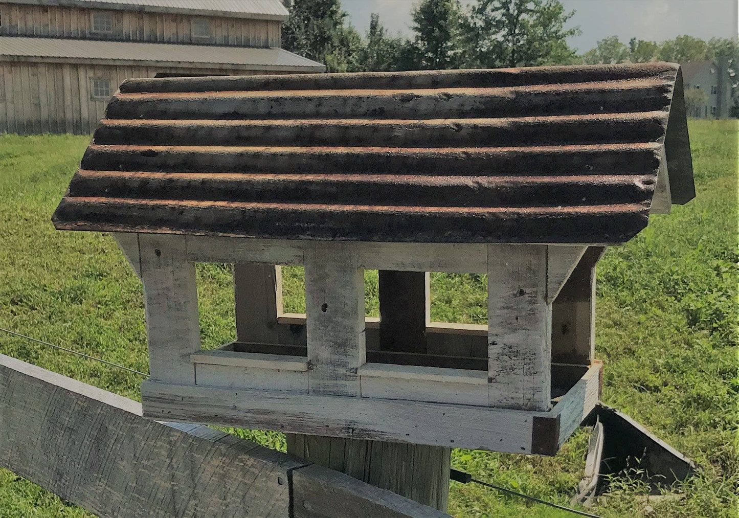 Happy Gardens - Covered Bridge Bird Feeder