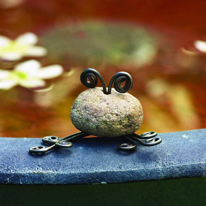Happy Gardens - Frog Garden Statue