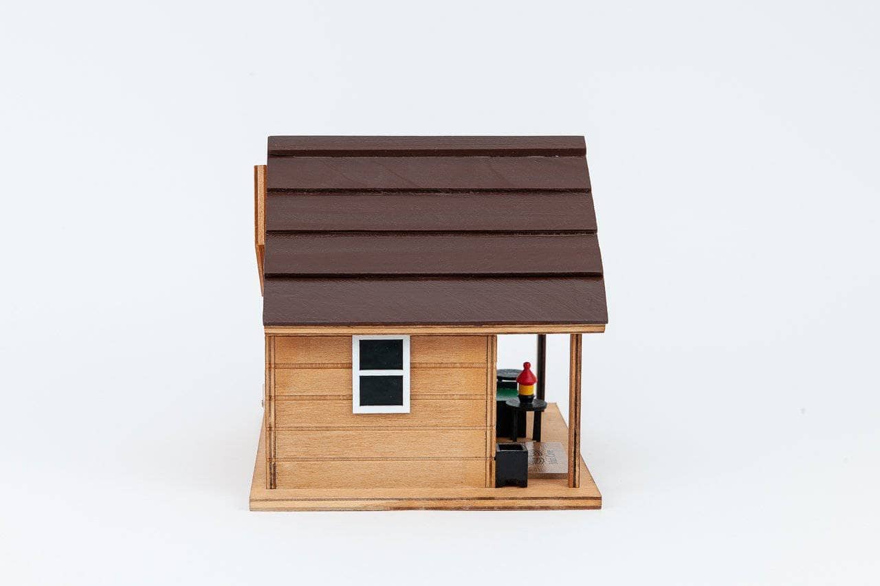 Happy Gardens - Man Cave Birdhouse