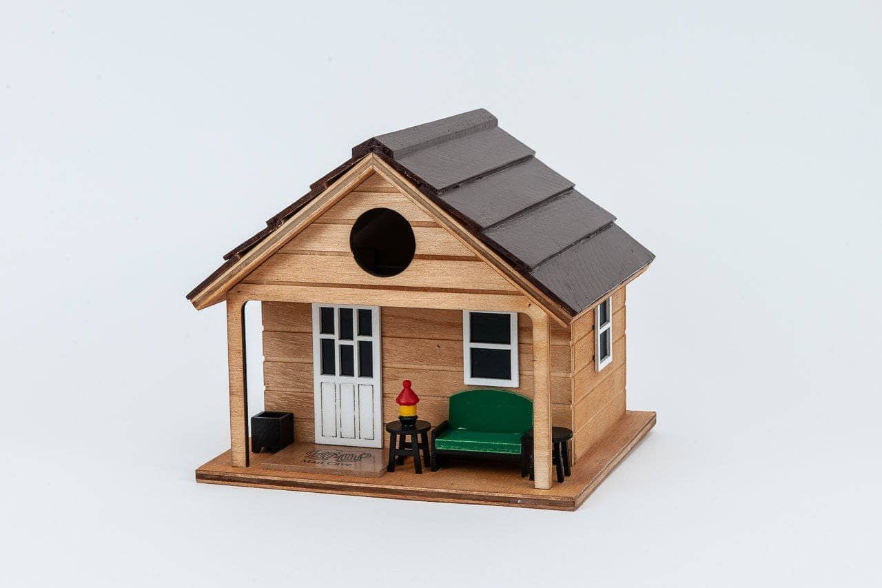 Happy Gardens - Man Cave Birdhouse