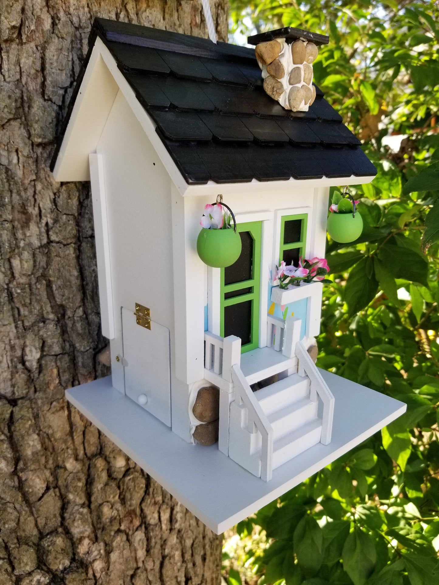 Primrose Cottage Birdhouse - Happy Gardens