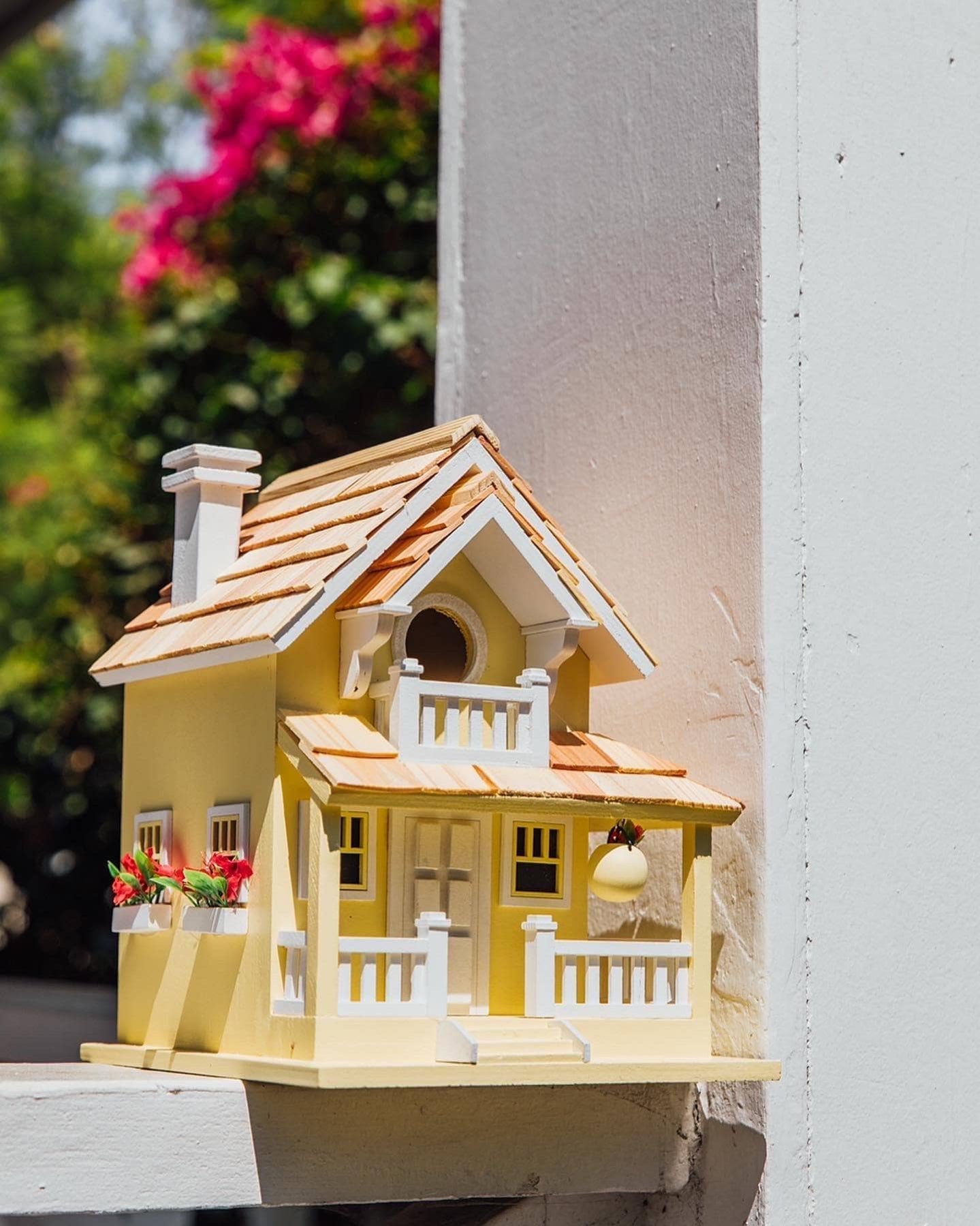 Birdhouse - Yellow Veranda